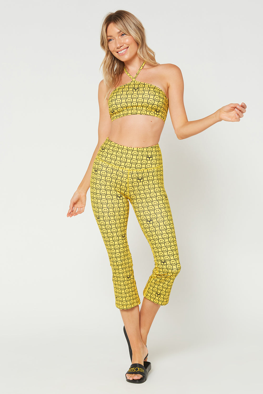 Women's Smile Flare Set detail view 3